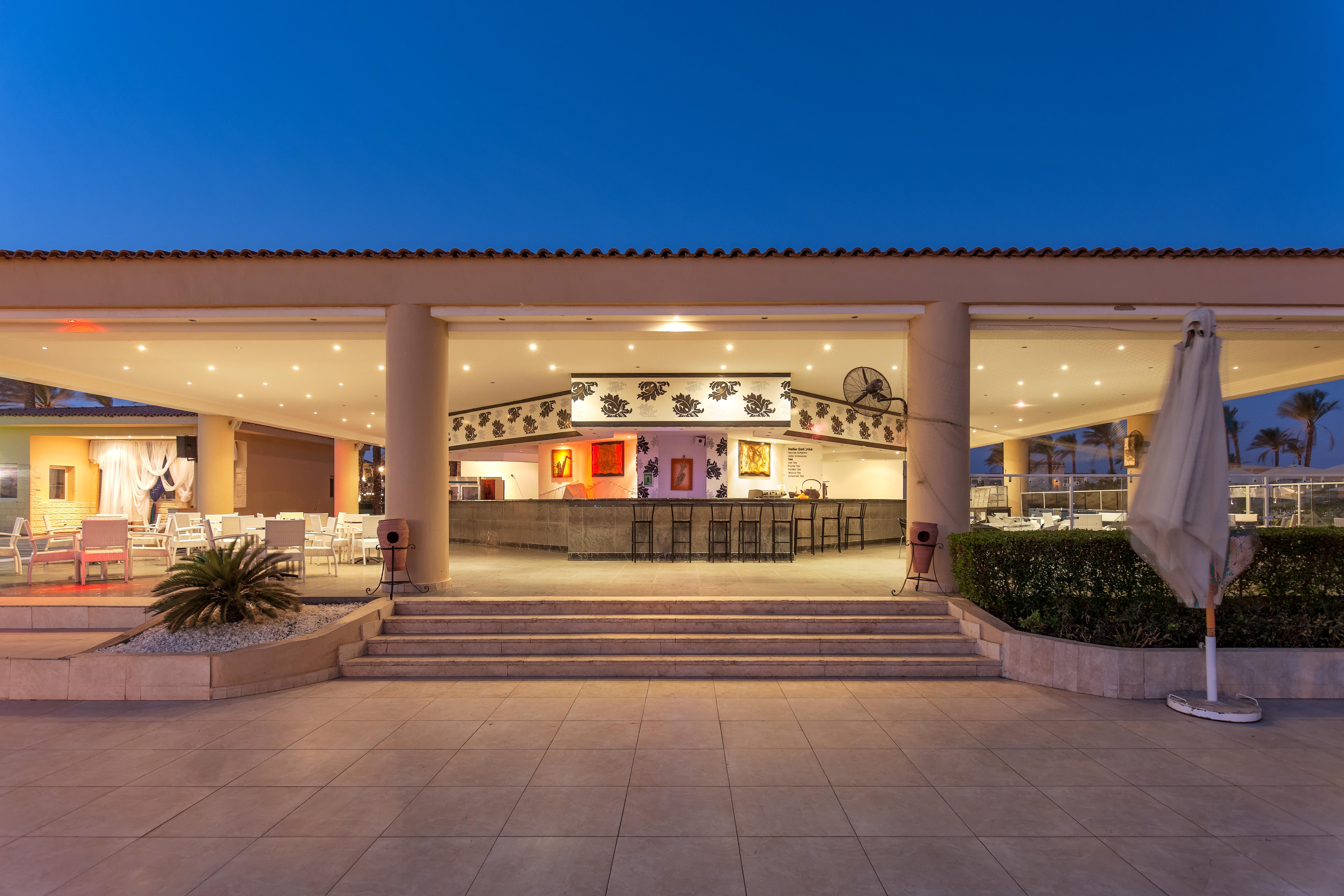 Cleopatra Luxury Beach Resort Makadi Bay - Adults Only Hurghada Bagian luar foto